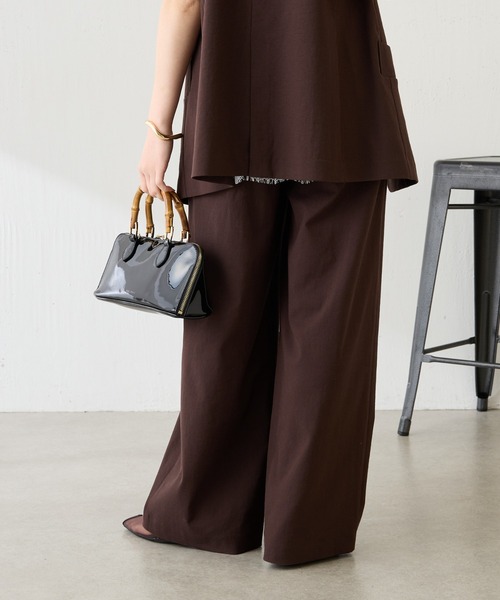 COLLAGE GALLARDAGALANTE（コラージュガリャルダガランテ）の「シェルタリング3タックパンツ/セットアップ可/WEB限定サイズ展開（スラックス・レディース・ブラウン/ホワイト/グリーン・0/1/TM/PS）」の22枚目の写真