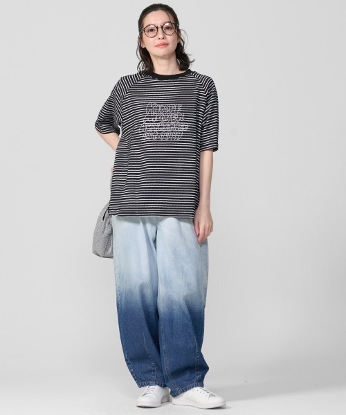 KRIFF MAYER Lady's Collection（クリフメイヤーレディースコレクション）の「【綿100%】バレルレッググラデーションパンツ（デニムパンツ・レディース・ダークブルー/ブラック/ライトブルー・MEDIUM/LARGE）」の5枚目の写真