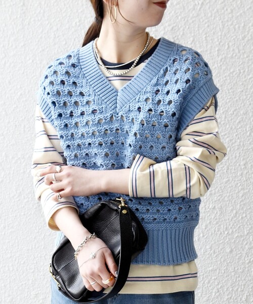 SHIPS any（シップス エニィ）の「SHIPS any:〈手洗い可能〉コットン ミックス 透かし編み Vネック ベスト（ベスト・レディース・ブラック/ホワイト/ライトブルー・ONE SIZE）」の3枚目の写真