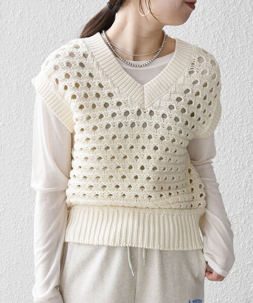 SHIPS any（シップス エニィ）の「SHIPS any:〈手洗い可能〉コットン ミックス 透かし編み Vネック ベスト（ベスト・レディース・ブラック/ホワイト/ライトブルー・ONE SIZE）」の8枚目の写真