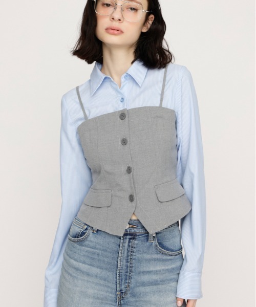 SLY（スライ）の「BUSTIER LAYERED LIKE SH TOPS ビスチェレイヤードライクシャツトップス 春服（シャツ/ブラウス・レディース・ブラック/グレー・FREE）」の2枚目の写真