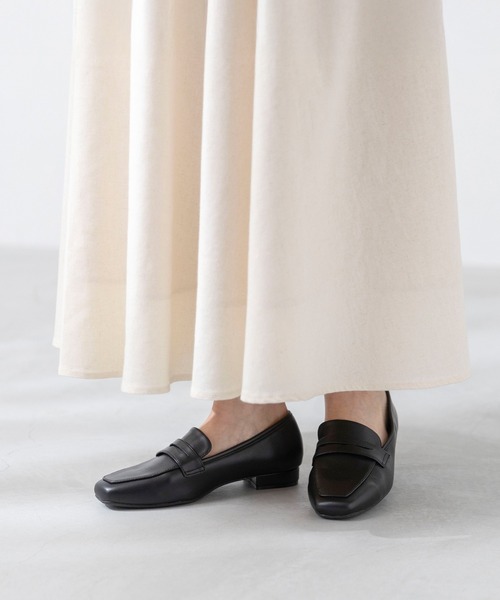 welleg(ウェレッグ)の「freely 4E 幅広 コインローファー(ローファー・レディース・アイボリー/シルバー/ブラック・22.0cm/22.5cm/23.0cm/23.5cm/24.0cm/24.5cm/25.0cm/25.5cm/26.0cm)」の12枚目の写真
