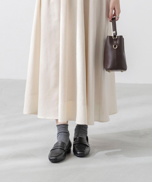 welleg(ウェレッグ)の「freely 4E 幅広 コインローファー(ローファー・レディース・アイボリー/シルバー/ブラック・22.0cm/22.5cm/23.0cm/23.5cm/24.0cm/24.5cm/25.0cm/25.5cm/26.0cm)」の13枚目の写真