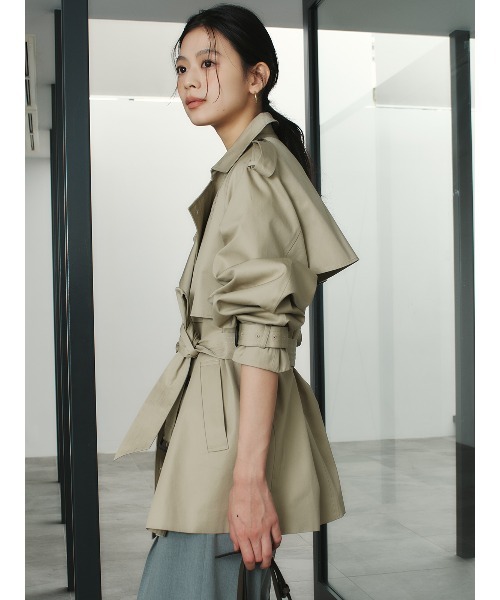 anuans（アニュアンス）の「ハーフオーバートレンチコート（トレンチコート・レディース・ベージュ/ネイビー/ブラウン・MEDIUM/SMALL）」の4枚目の写真