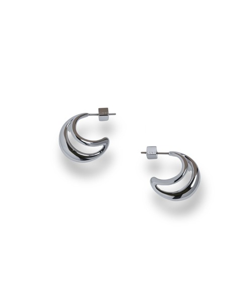 Lyvi(ライビィ)の「Crescent Curve Piercing / 金属アレルギー対応(ピアス(両耳用)・レディース・シルバー/ゴールド・FREE)」の6枚目の写真