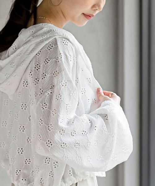 rps（アールピーエス）の「レース透かし編みパーカー（パーカー・レディース・オフホワイト/ブラック系その他2/ブラック/ホワイト系その他2・フリー）」の12枚目の写真