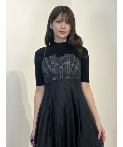 MERCURYDUO(マーキュリーデュオ)の「チェックシアーレイヤードキャミワンピース(ワンピース・レディース・ブラック/アイボリー・MEDIUM/SMALL)」の8枚目の写真