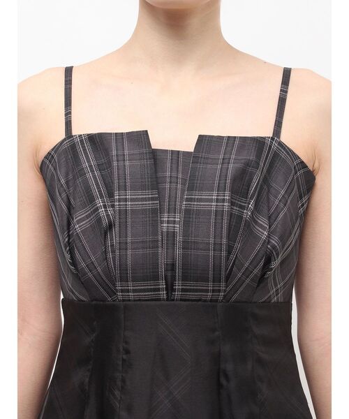 MERCURYDUO(マーキュリーデュオ)の「チェックシアーレイヤードキャミワンピース(ワンピース・レディース・ブラック/アイボリー・MEDIUM/SMALL)」の12枚目の写真