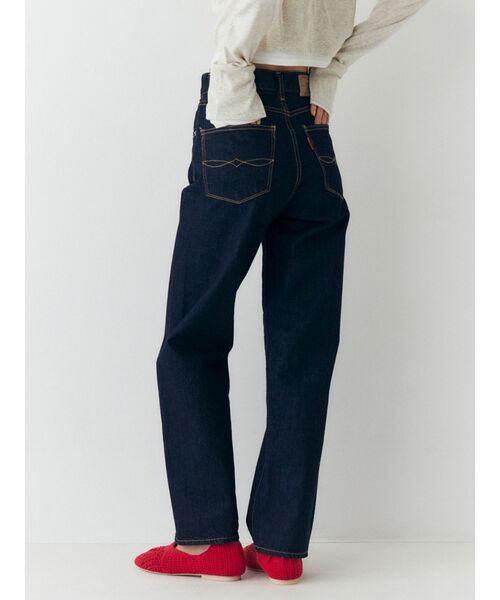 Ungrid(アングリッド)の「ハイウエストスリムストレートデニム(デニムパンツ・レディース・ブルー/インディゴブルー・26inch/25inch/24inch)」の6枚目の写真