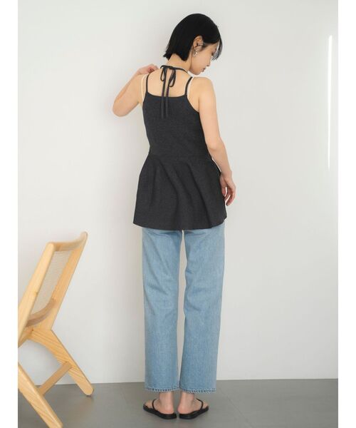 Ungrid(アングリッド)の「ハイウエストスリムストレートデニム(デニムパンツ・レディース・ブルー/インディゴブルー・26inch/25inch/24inch)」の11枚目の写真