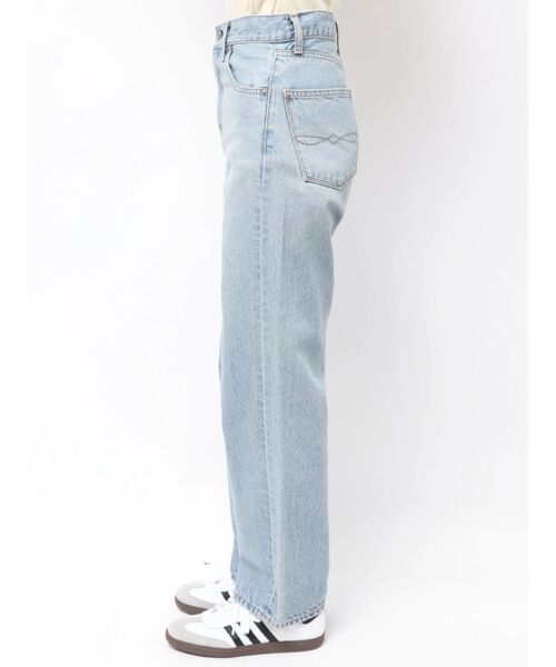 Ungrid(アングリッド)の「ハイウエストスリムストレートデニム(デニムパンツ・レディース・ブルー/インディゴブルー・26inch/25inch/24inch)」の17枚目の写真