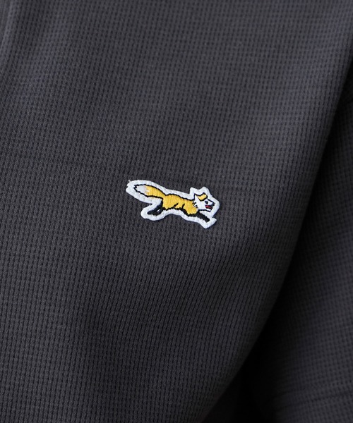 PENNEYS（ぺニーズ）の「PENNEYS/ペニーズ 別注 THE FOX ワンポイント刺繍 ワッフル ヘンリーネック ルーズ 半袖Tシャツ（Tシャツ/カットソー・レディース・ブラウン系/ワイン/ブラック/チャコールグレー/オフホワイト/ブラック系/ネイビー/ライトグレー・L/M）」の17枚目の写真