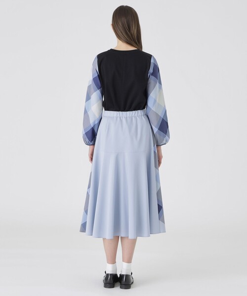 BLUE LABEL CRESTBRIDGE（ブルーレーベルクレストブリッジ）の「サイドクレストブリッジチェックフレアスカート（スカート・レディース・ブルー系その他2/ダークネイビー/ベージュ・36/38）」の6枚目の写真