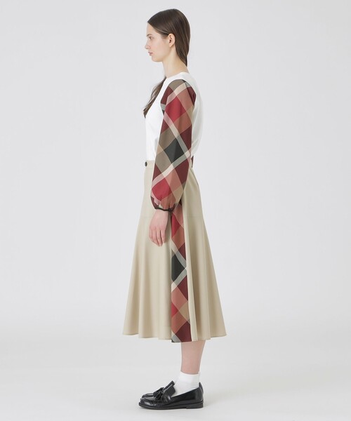 BLUE LABEL CRESTBRIDGE（ブルーレーベルクレストブリッジ）の「サイドクレストブリッジチェックフレアスカート（スカート・レディース・ブルー系その他2/ダークネイビー/ベージュ・36/38）」の19枚目の写真