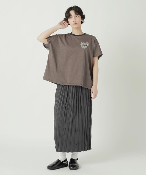 ZUCCa(ズッカ)の「HEART LOGO STRIPED T(Tシャツ/カットソー・レディース・ベージュ/ブラック/ブルー・M size)」の11枚目の写真