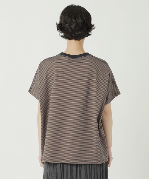 ZUCCa(ズッカ)の「HEART LOGO STRIPED T(Tシャツ/カットソー・レディース・ベージュ/ブラック/ブルー・M size)」の9枚目の写真