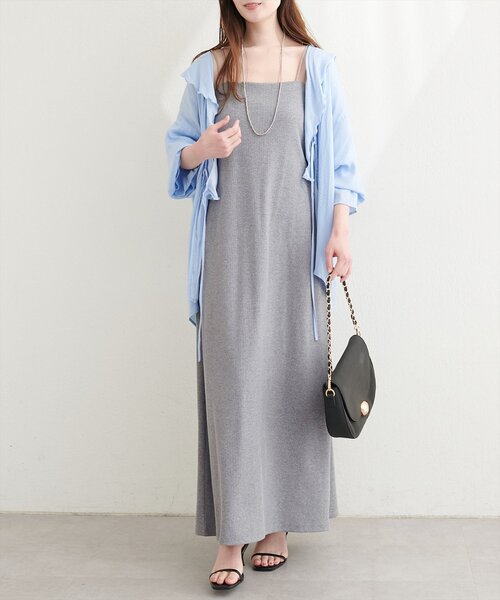 natural couture(ナチュラルクチュール)の「カップ付きキャミワンピース(ワンピース・レディース・ライトグレー/ブラック/アイボリー/スミクロ・FREE)」の2枚目の写真