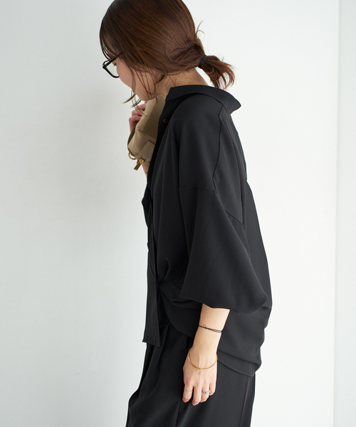 plage(プラージュ)の「Dolman Wrap シャツ(シャツ/ブラウス・レディース・ブラック/ベージュ・36/38)」の19枚目の写真
