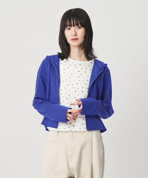 BEAUTY&YOUTH UNITED ARROWS(ビューティーアンドユースユナイテッドアローズ)の「【WEB限定 Wardrobe DAILY MINIMAL】フードジップパーカー UVカット 接触冷感 ウォッシャブル(パーカー・レディース・ブラック/ホワイト/ロイヤルブルー・FREE)」の3枚目の写真