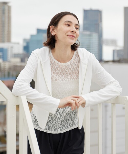 BEAUTY&YOUTH UNITED ARROWS(ビューティーアンドユースユナイテッドアローズ)の「【WEB限定 Wardrobe DAILY MINIMAL】フードジップパーカー UVカット 接触冷感 ウォッシャブル(パーカー・レディース・ブラック/ホワイト/ロイヤルブルー・FREE)」の4枚目の写真