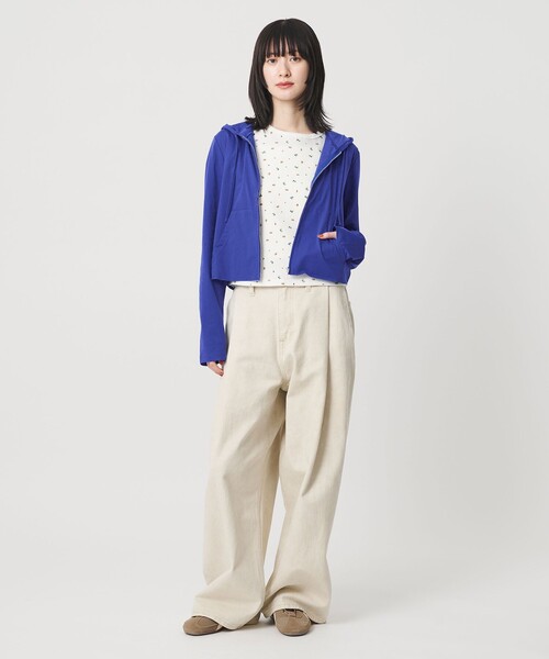 BEAUTY&YOUTH UNITED ARROWS(ビューティーアンドユースユナイテッドアローズ)の「【WEB限定 Wardrobe DAILY MINIMAL】フードジップパーカー UVカット 接触冷感 ウォッシャブル(パーカー・レディース・ブラック/ホワイト/ロイヤルブルー・FREE)」の11枚目の写真