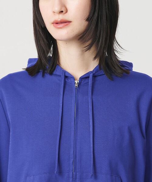BEAUTY&YOUTH UNITED ARROWS(ビューティーアンドユースユナイテッドアローズ)の「【WEB限定 Wardrobe DAILY MINIMAL】フードジップパーカー UVカット 接触冷感 ウォッシャブル(パーカー・レディース・ブラック/ホワイト/ロイヤルブルー・FREE)」の18枚目の写真