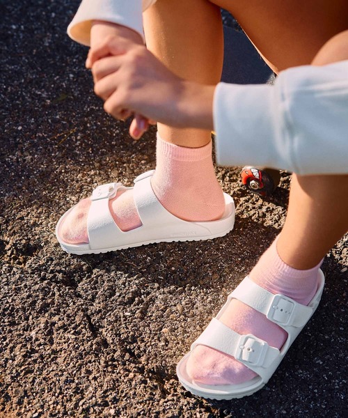 BIRKENSTOCK(ビルケンシュトック)の「BIRKENSTOCK ビルケンシュトック Arizona EVA Ks アリゾナ イーブイエー キッズ 1018924 1018941 1026753 1031461(サンダル・キッズ・ホワイト/ミント/ブラック/ライトピンク・27/34/28/31/30/33)」の9枚目の写真
