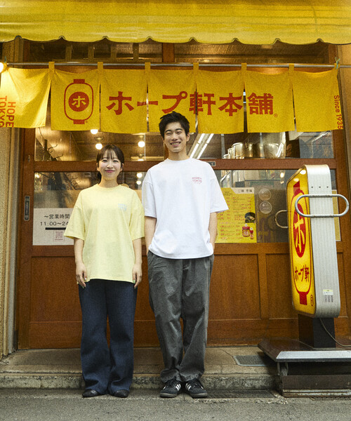 FREAK'S STORE(フリークスストア)の「限定展開 ホープ軒本舗×FREAK'S STORE 別注 ビッグシルエット バックプリント クルーネックTシャツ(Tシャツ/カットソー・メンズ・ブラック/ホワイト/イエロー/ネイビー・LARGE/SMALL/MEDIUM)」の22枚目の写真