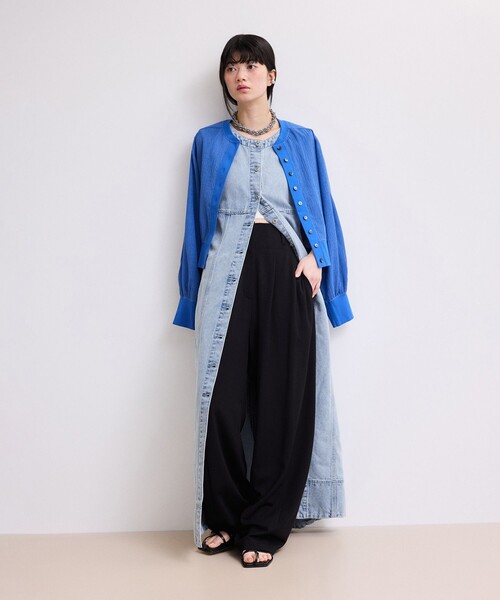 ADAM ET ROPE'(アダムエロペ)の「【WEB限定】ライトデニムスリーブレスワンピース(ワンピース・レディース・サックスブルー/ブルー・36/38)」の18枚目の写真