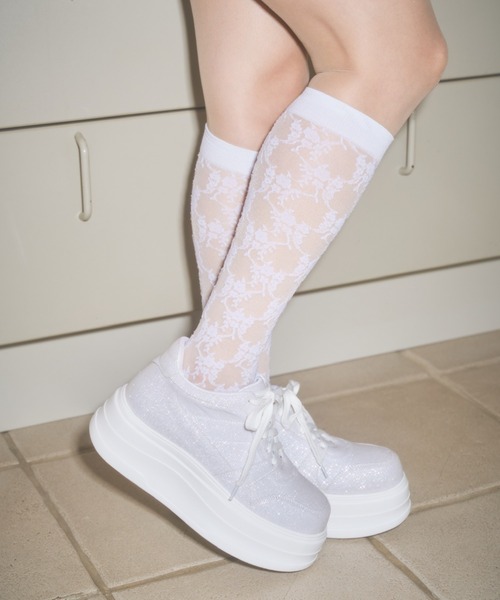 Lovilyn(ラヴィリン)の「キラキラ厚底スニーカー(スニーカー・レディース・ホワイト/ブラック・SMALL/MEDIUM/LARGE)」の15枚目の写真