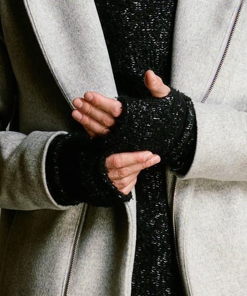 wjk（ダヴルジェイケイ）の「mko13615- fancy yarn knit hand warmer ニットハンドウォーマー(8001 wn10j)（手袋・メンズ・ブラック/ホワイト/チャコール・FREE）」の2枚目の写真