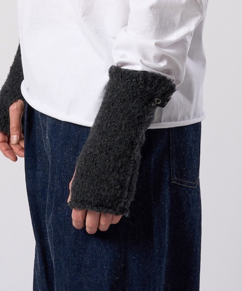 wjk（ダヴルジェイケイ）の「mko13615- fancy yarn knit hand warmer ニットハンドウォーマー(8001 wn10j)（手袋・メンズ・ブラック/ホワイト/チャコール・FREE）」の7枚目の写真