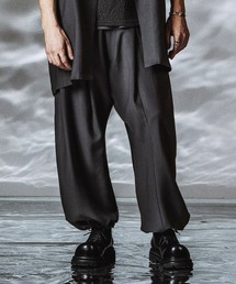 NO ID.（ノーアイディ）の「【NO ID.】Changing Tuck Trousers / チェンジング タック トラウザーズ（その他パンツ）」