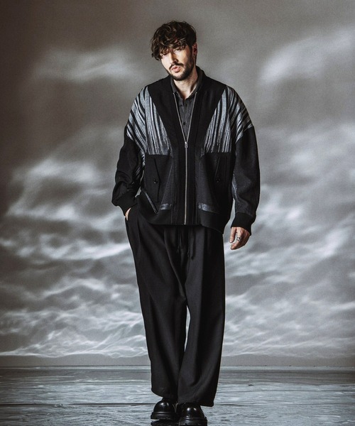 NO ID.(ノーアイディ)の「【NO ID.】Changing Tuck Trousers / チェンジング タック トラウザーズ(その他パンツ・メンズ・グレー/その他23/ブラック・2/1)」の5枚目の写真
