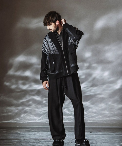 NO ID.(ノーアイディ)の「【NO ID.】Changing Tuck Trousers / チェンジング タック トラウザーズ(その他パンツ・メンズ・グレー/その他23/ブラック・2/1)」の7枚目の写真