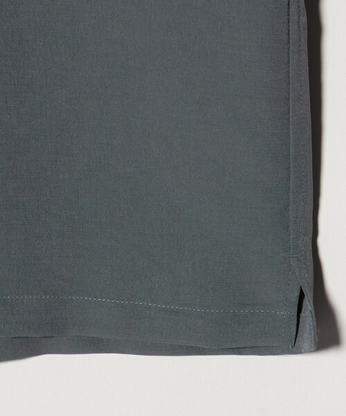 BEAUTY&YOUTH UNITED ARROWS(ビューティーアンドユースユナイテッドアローズ)の「シルキータッチ ナロー オープンカラー シャツ FORM型(シャツ/ブラウス・メンズ・オフホワイト/ダークグレー/ライム・XL/L/M/S)」の14枚目の写真