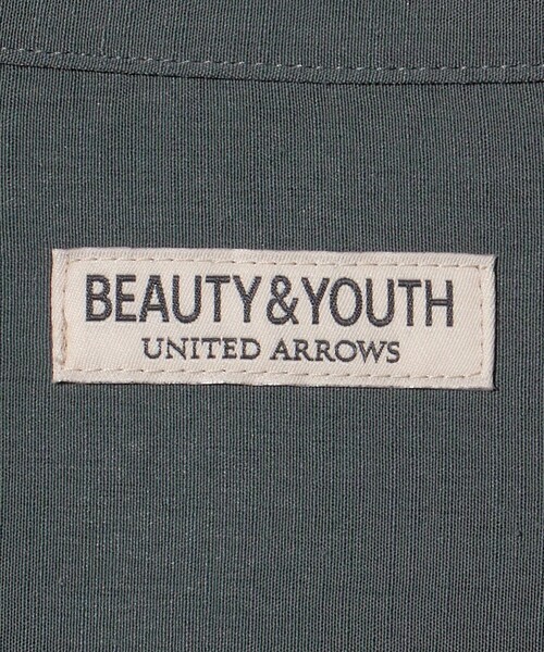 BEAUTY&YOUTH UNITED ARROWS(ビューティーアンドユースユナイテッドアローズ)の「シルキータッチ ナロー オープンカラー シャツ FORM型(シャツ/ブラウス・メンズ・オフホワイト/ダークグレー/ライム・XL/L/M/S)」の5枚目の写真