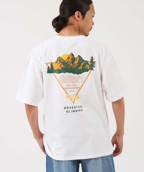 GERRY(ジェリー)の「【GERRY】別注 プリント 半袖Tシャツ(Tシャツ/カットソー・メンズ・ブラック系/グレー系1/ブラック系1/ホワイト/グレー系/ブラック系3/グレー系3/ホワイト系2/レッド系2/ホワイト系1/ホワイト系/カーキ/ブラック/ホワイト系3/ブラック系2/ブラック系4/ホワイト系6/ブラック系6/カーキ系4/カーキ系5/アイボリー系6/ダルブルー系7/ホワイト系7/ホワイト系4/ホワイト系5/ブラック系5/ブラック系7・X-LARGE/LARGE/MEDIUM/SMALL)」の3枚目の写真