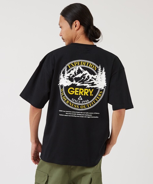GERRY(ジェリー)の「【GERRY】別注 プリント 半袖Tシャツ(Tシャツ/カットソー・メンズ・ブラック系/グレー系1/ブラック系1/ホワイト/グレー系/ブラック系3/グレー系3/ホワイト系2/レッド系2/ホワイト系1/ホワイト系/カーキ/ブラック/ホワイト系3/ブラック系2/ブラック系4/ホワイト系6/ブラック系6/カーキ系4/カーキ系5/アイボリー系6/ダルブルー系7/ホワイト系7/ホワイト系4/ホワイト系5/ブラック系5/ブラック系7・X-LARGE/LARGE/MEDIUM/SMALL)」の1枚目の写真