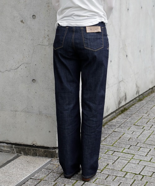 YANUK（ヤヌーク）の「[YANUK/ヤヌーク]LEA (Boys Straight) OWI（デニムパンツ・レディース・ブルー・26/25/24/23）」の14枚目の写真