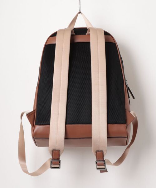 MICHAEL KORS（マイケルコース）の「POCKET A-LINE BKPK（バックパック/リュック・メンズ・ブラウン系・FREE）」の2枚目の写真