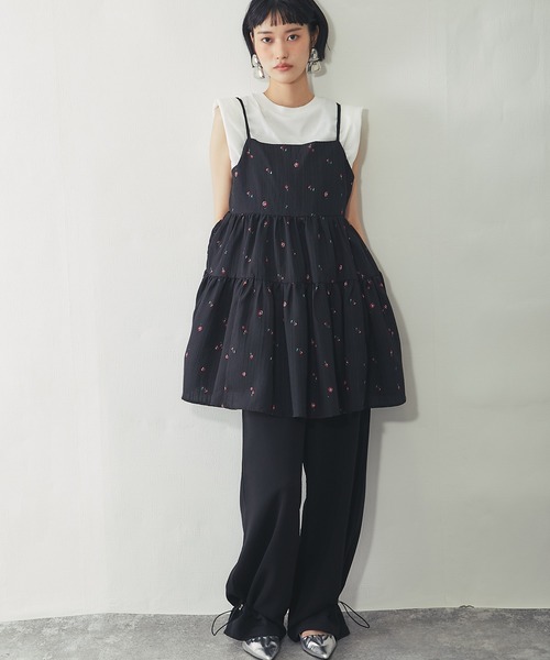 ANOTHER S(アナザーエス)の「花 プリントジャガード ティアードチュニックキャミ ワンピ(チュニック・レディース・ホワイト/ホワイト系その他/ブラック/ブラック系その他・FREE)」の20枚目の写真