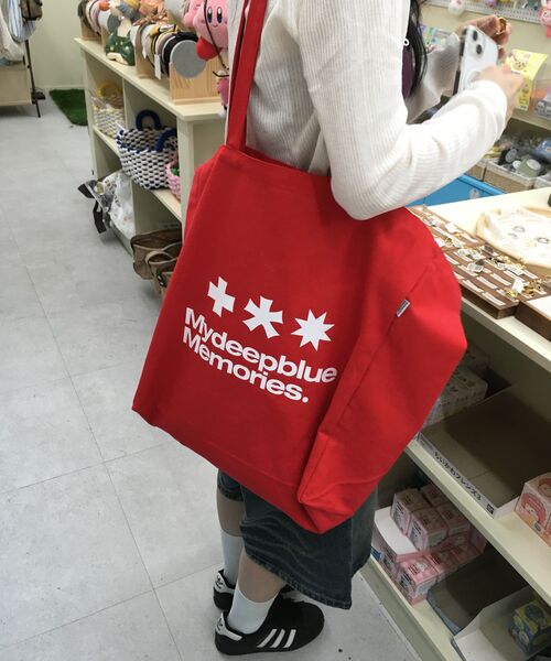 mydeepbluememories(マイディープブルーメモリーズ)の「MM LOGO ECO BAG_Red(エコバッグ/サブバッグ・レディース・レッド・FREE)」の12枚目の写真