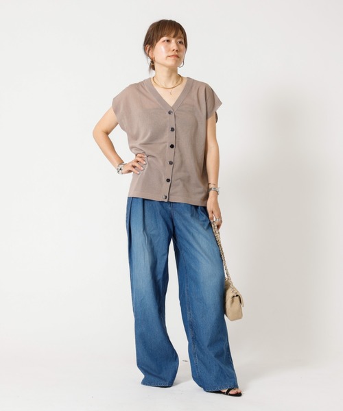 DESIGNWORKS(デザインワークス)の「【一部店舗限定】シアーコンパクトニットジレベスト(ベスト・レディース・ブラック/アイボリー/グレイッシュベージュ・38)」の11枚目の写真