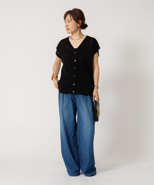 DESIGNWORKS(デザインワークス)の「【一部店舗限定】シアーコンパクトニットジレベスト(ベスト・レディース・ブラック/アイボリー/グレイッシュベージュ・38)」の13枚目の写真