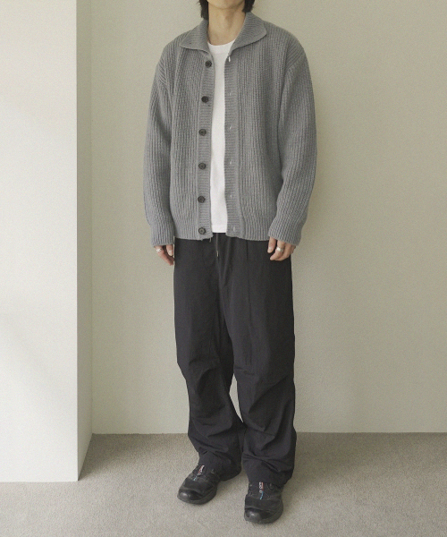 SIIIIDO（シド）の「HERMANN HEAVY YAK WOOL COLLAR CARDIGAN #1（カーディガン/ボレロ・メンズ・グレイッシュブルー・2/3）」の4枚目の写真