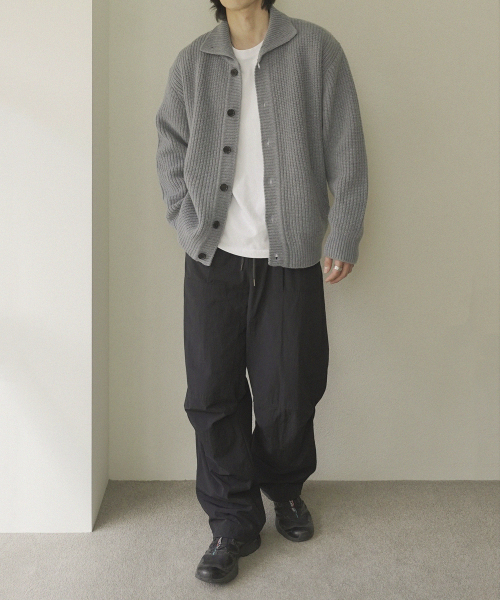 SIIIIDO（シド）の「HERMANN HEAVY YAK WOOL COLLAR CARDIGAN #1（カーディガン/ボレロ・メンズ・グレイッシュブルー・2/3）」の5枚目の写真