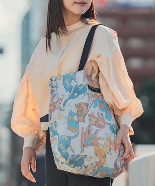 KiU(キウ)の「【KiU】ウォータープルーフ2WAYレインバッグカバー トートバッグ (23L)(トートバッグ・レディース・マルチ/その他5/その他7/その他11・FREE)」の11枚目の写真