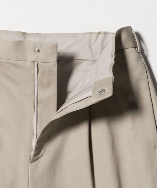 BEAUTY&YOUTH UNITED ARROWS(ビューティーアンドユースユナイテッドアローズ)の「アジャスト ワイド チノ ショーツ(チノパンツ・メンズ・ベージュ/グレー系・L/M/S/XL)」の12枚目の写真