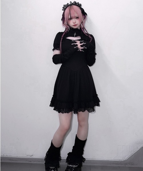 ililil(イルイルイル)の「『ililil/イルイルイル』【地雷ちゃんのアームカバー付き!キラキラリブワンピース】(ワンピース・レディース・ブラック・FREE)」の2枚目の写真